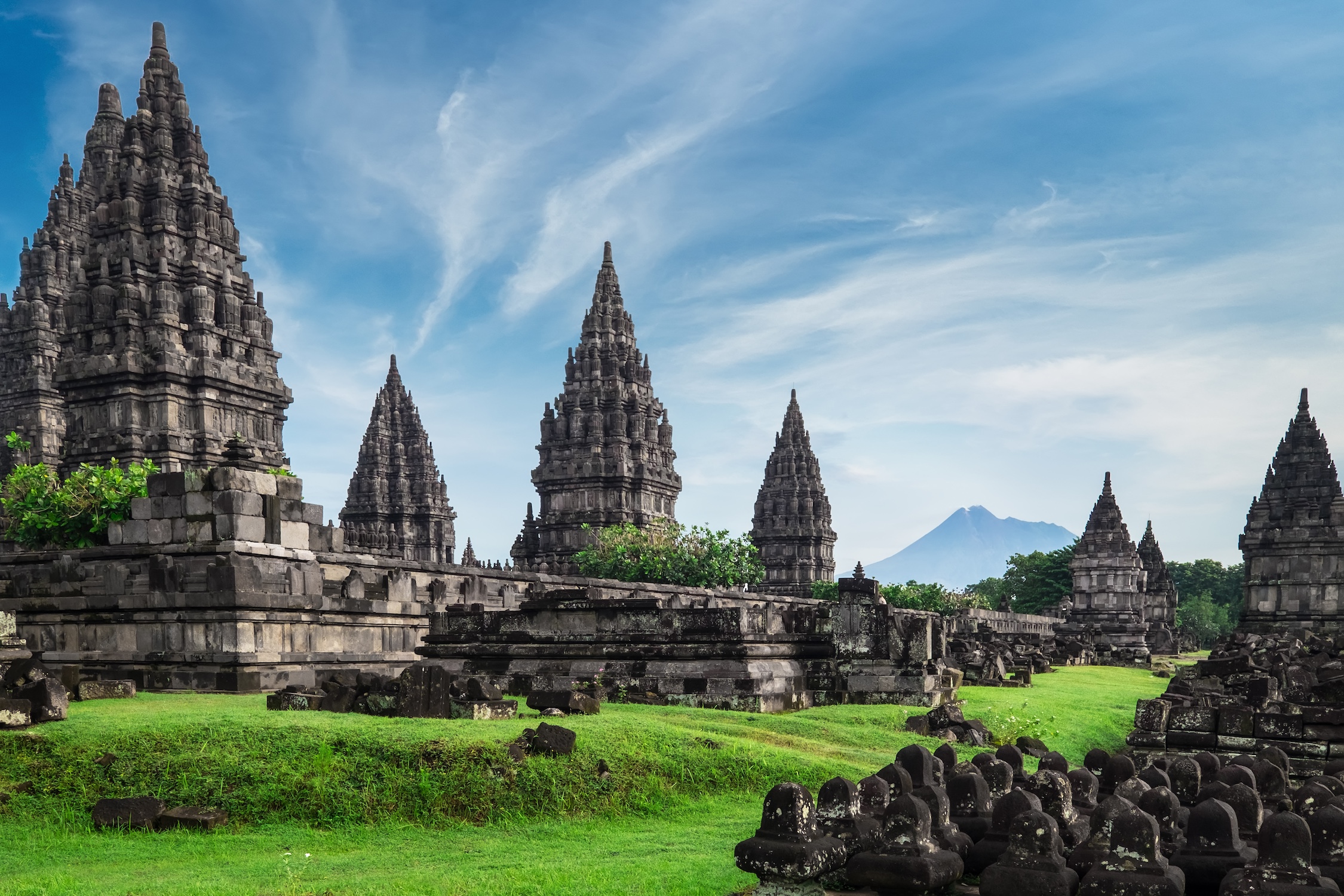 prambanan-lhindu-temple-ruins-java-indonesia-2023-11-27-04-55-19-utc